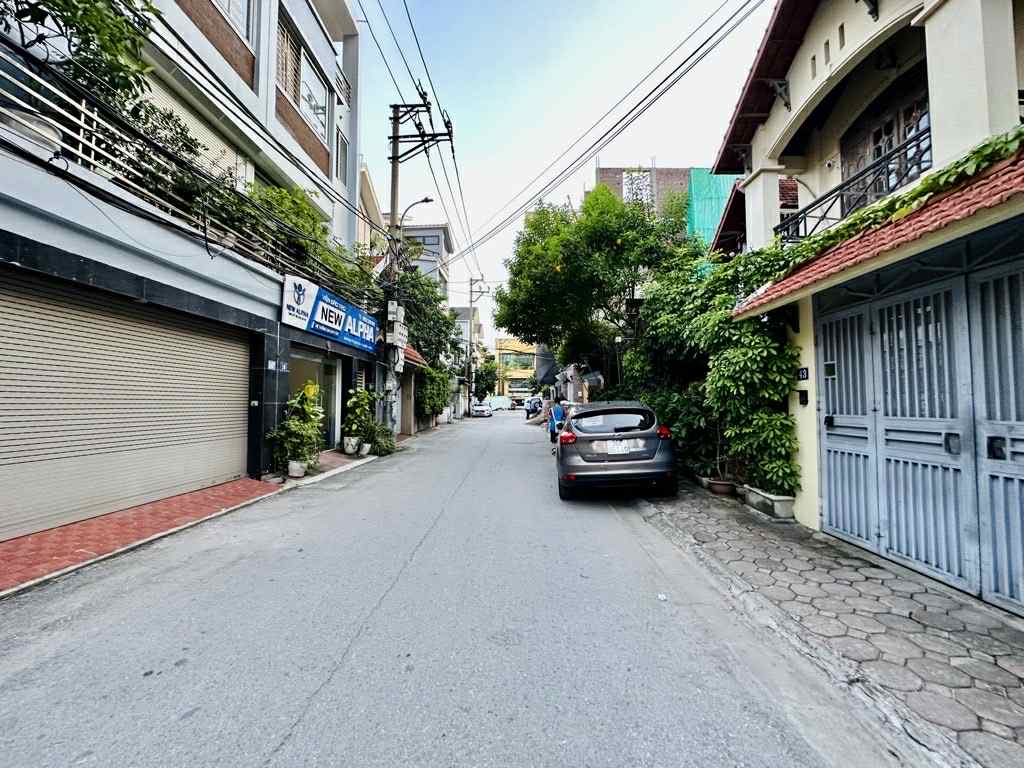 bán nhà Nguyễn Sơn, 95m, mặt tiền 7.5m, vỉa hè, ôtô tránh, phân lô bàn cờ 2