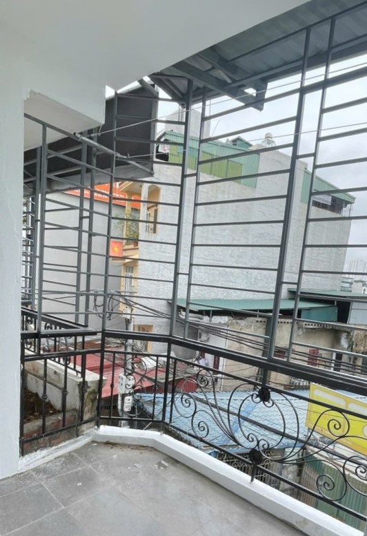 Hiếm Bán Nhà Giải Phóng – Mặt Ngõ Ô Tô Tránh, 4 Tầng Kiên Cố – Chỉ 3.9 Tỷ, Sổ Đỏ Sẵn! 4