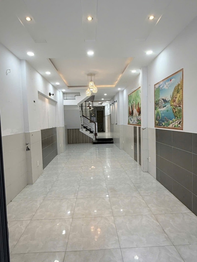 Bán nhà hẻm 6m gần Đầm Sen-nhà mới-sổ vuông vức-khu dân trí-giá tốt 2
