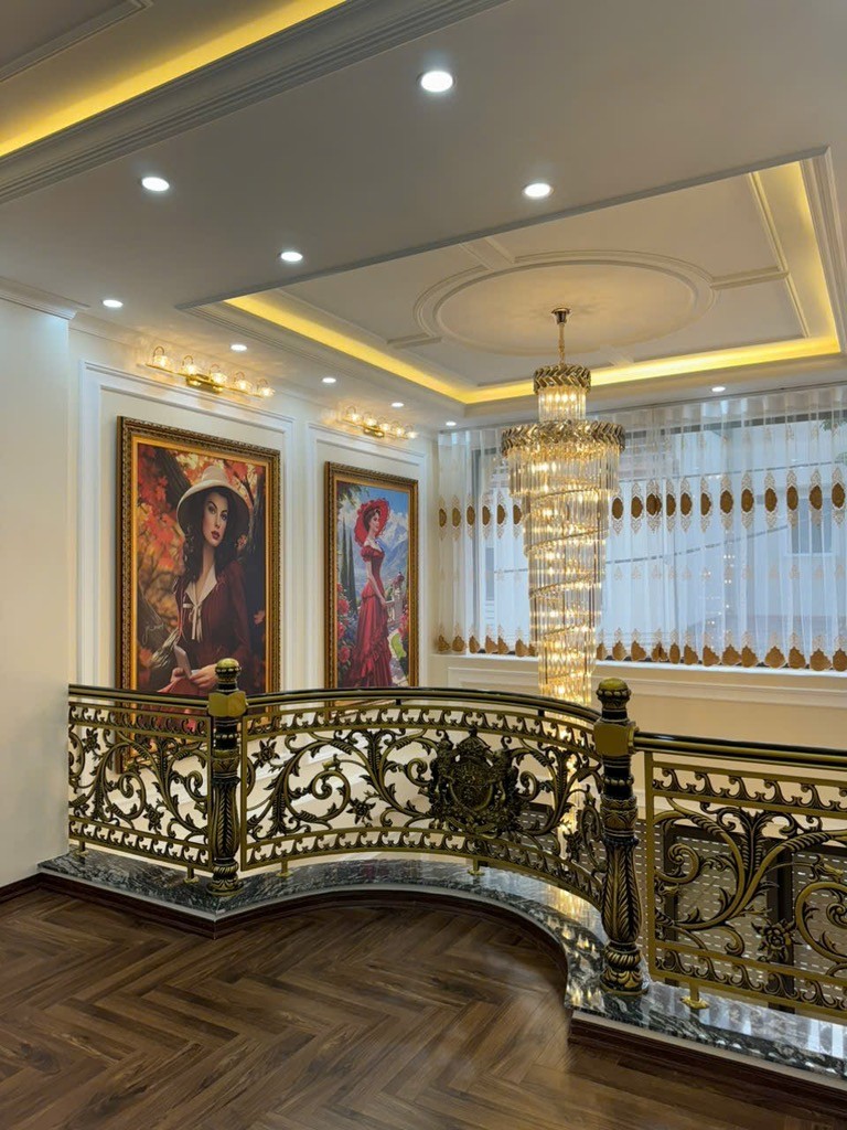 THẠCH BÀN,LONG BIÊN 19tỷ 80m NHÀ MỚI 7 TẦNG,HAI MẶT TIỀN Ô TÔ ĐỖ CỬA 5