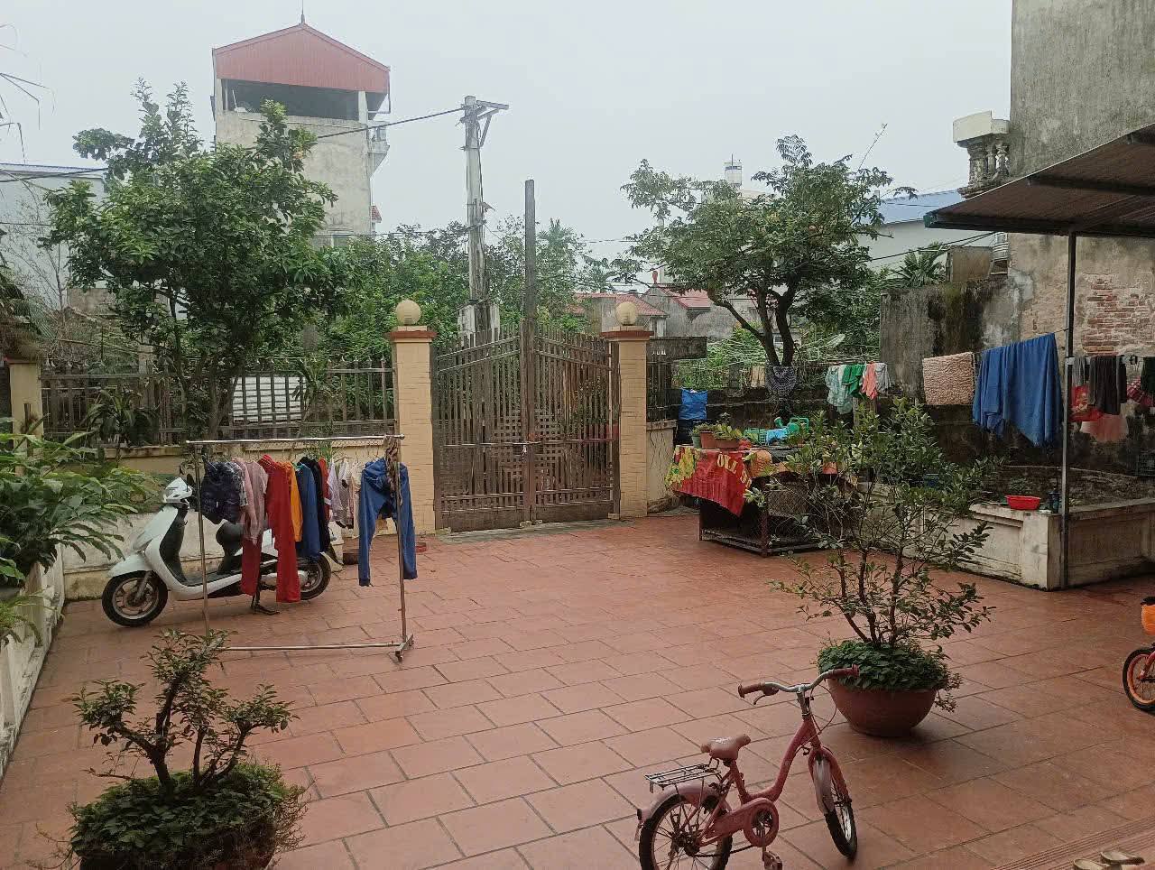 Tam hưng thanh oai 240m nở hậu  trên đất có sẵn nhà ,chỉ nhỉnh 15 tỷcách 200m có dự án khu công