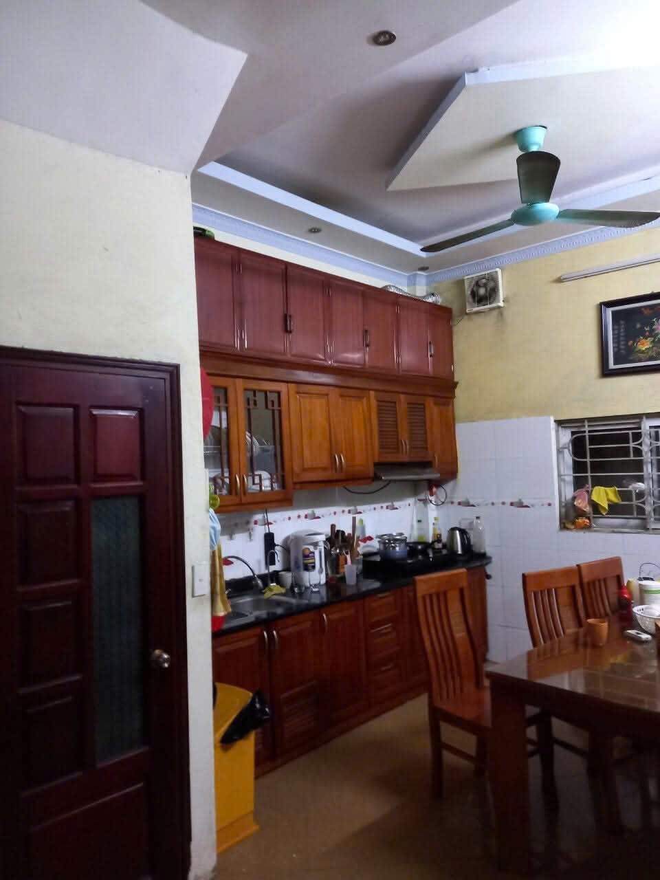 Cho thuê nhà riêng Đại La - Hai Bà Trưng 40m x 4T, 4PN3VS, nhà đẹp ở nhóm, gia đình 2