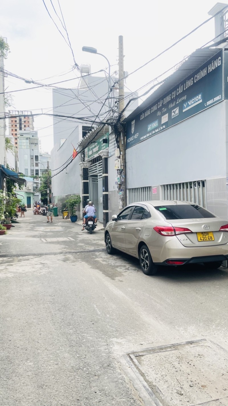Bán nhà hẻm 5m Huỳnh Thiện Lộc-ngang 4m-xe hơi vào nhà-khu dân trí-giá tốt