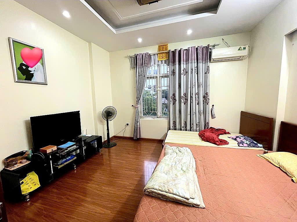 Bán nhà Phú Diễn, Oto đỗ cổng, Tiện ích đầy đủ, An ninh tốt, 53m2, Chỉ nhỉnh 9 tỷ 4