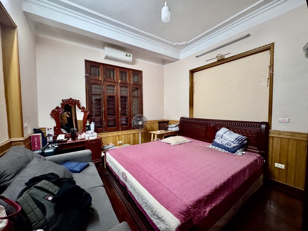 Bán nhà Phú Diễn, Phân lô, Oto đỗ cửa, 2 thoáng, Ngõ thông, Kinh doanh, 54m2, Chỉ nhỉnh 9 tỷ 4