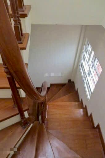 Cho thuê nhà riêng 30m² x 6 tầng Trần Quý Cáp, Đống Đa giá 17 triệu, ô tô - kinh doanh 4