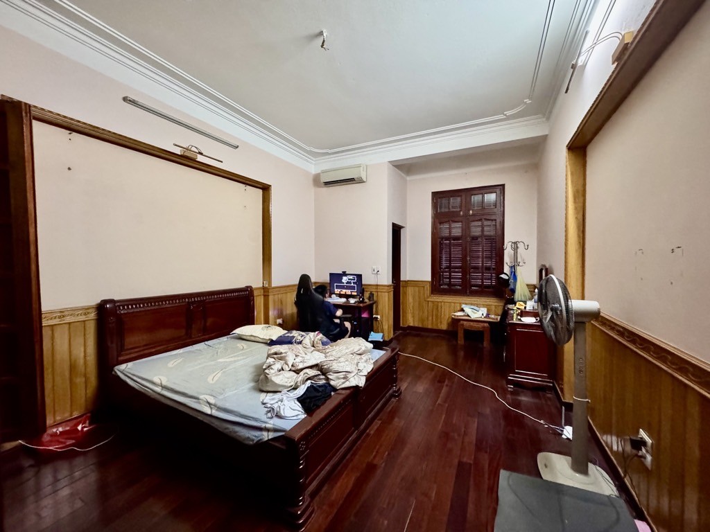 Bán nhà Phú Diễn, Phân lô, Oto đỗ cửa, 2 thoáng, Ngõ thông, Kinh doanh, 54m2, Chỉ nhỉnh 9 tỷ 6