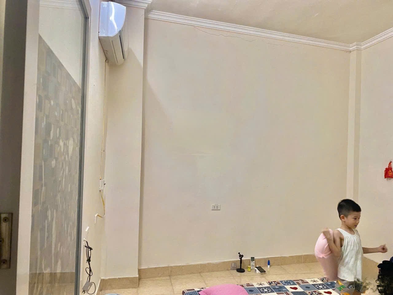 Cho thuê nhà ngõ 184 Hoa Bằng, Yên Hòa, Cầu Giấy 35m x 3T, 3PN2VS giá 11 triệu 2