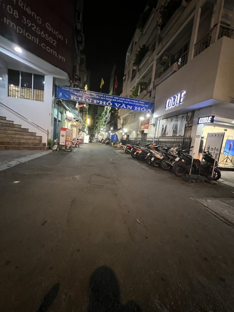 Bán nhà hẻm 6m Lê Thị Riêng-gần Metro Bến Thành-sổ vuông-giá tốt