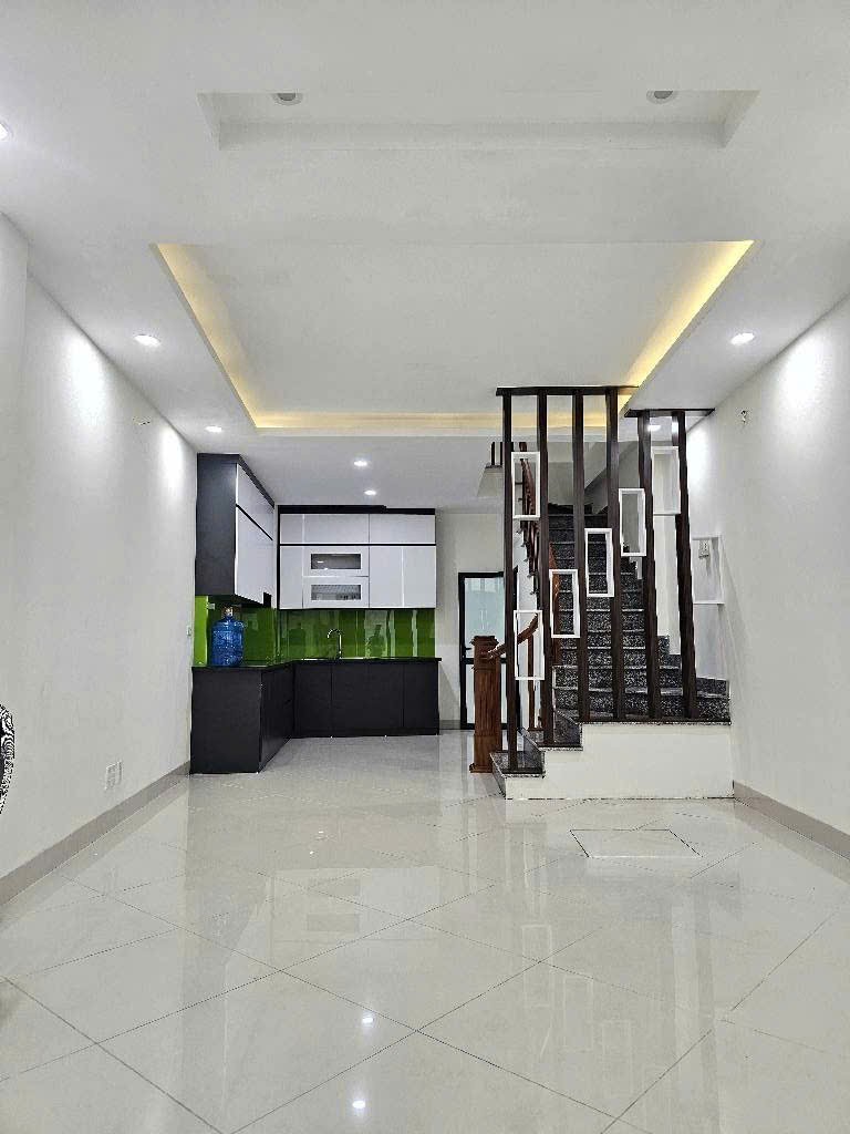 NHÀ  ĐẸP VĨNH TRUNG- #GẦN Ô TÔ TRÁNH (nhỉnh 5 tỷ)- TIỆN ÍCH NGẬP TRÀN