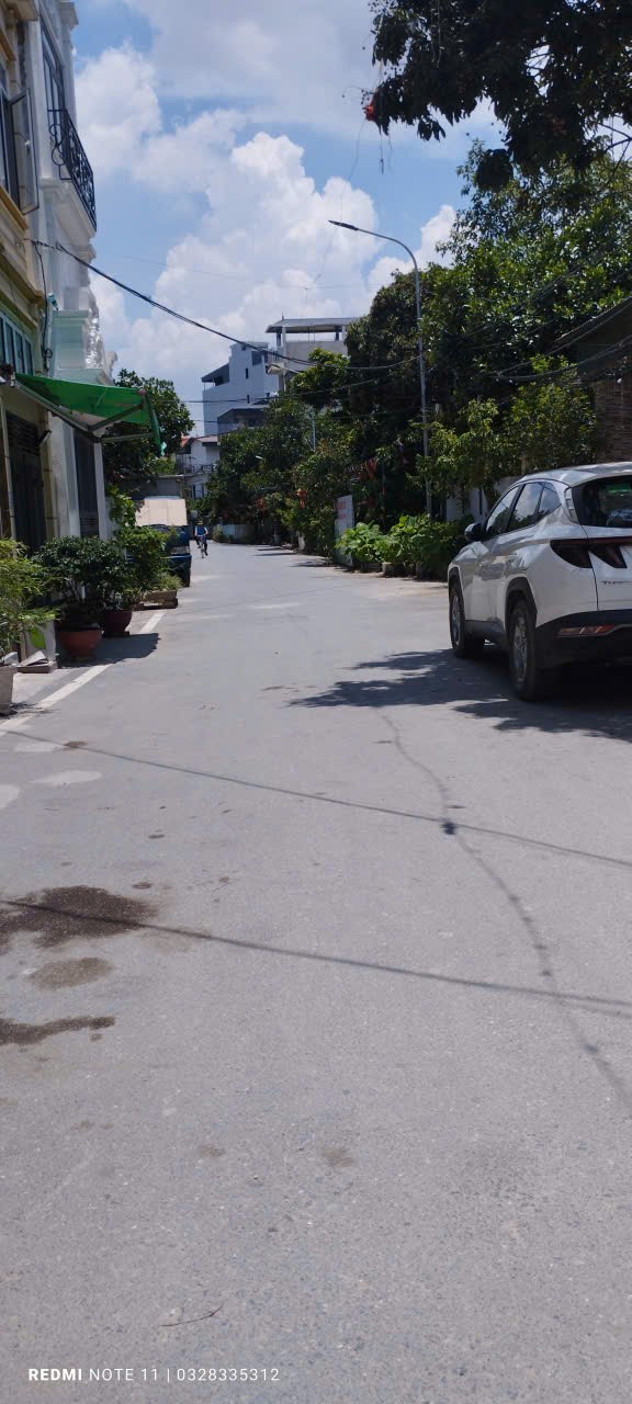 52m2 ĐẤT KIM CHUNG, Ô TÔ ĐỖ CỬA, MẶT NGÕ THÔNG RA KHU ĐÔ THỊ HINODE.