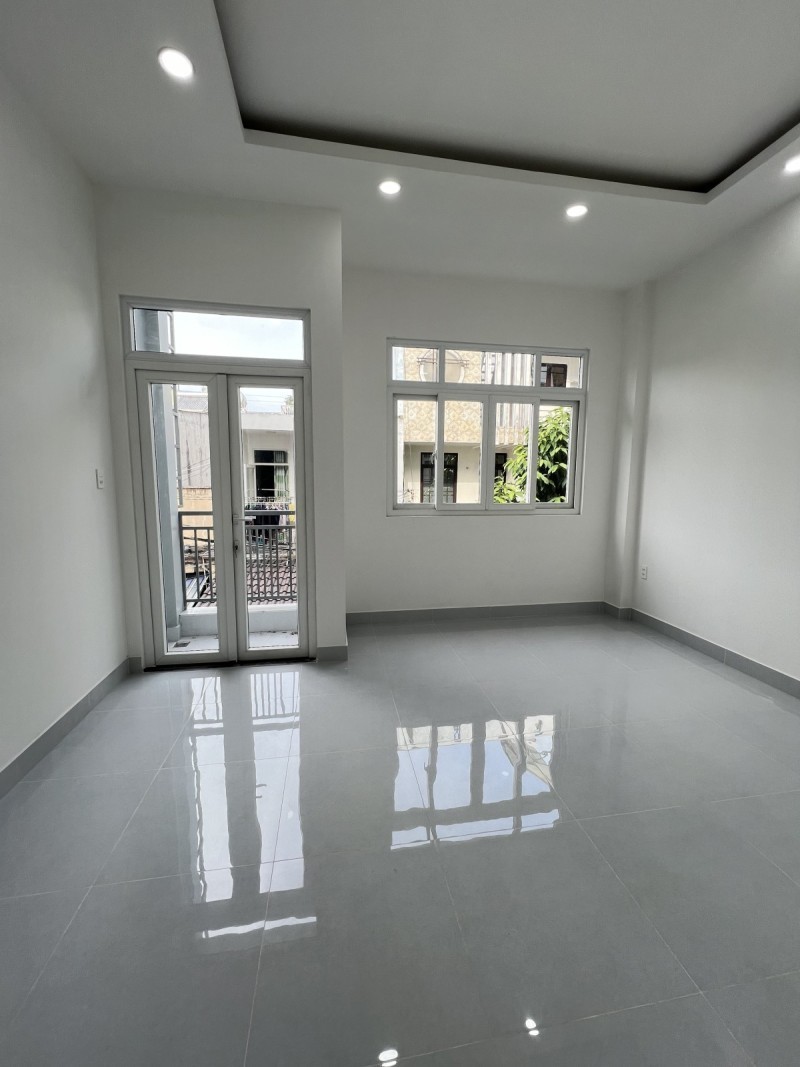 Bán nhà nhỏ 42m2  hẻm xe hơi 5m Đường Vườn Lài – 2 tầng – 6  tỷ 05 5