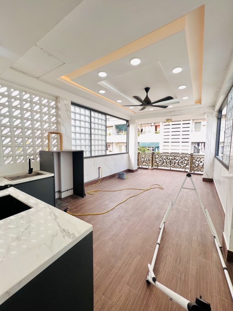 Bán nhà hẻm xe tải 13m Đường Độc Lập - DT 60m2 (4 x 15)m - 4 tầng 5