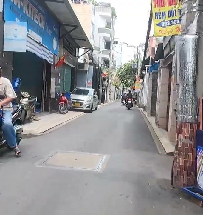 53M2 CHỬ ĐỒNG TỬ, 4 TẦNG BTCT, 4PN, hẻm 3m, 5TY4 4