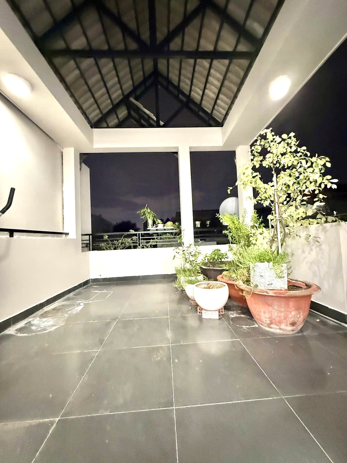 NGỘP BANK! Bán gấp 59M² 4 Tầng/3pn Ô TÔ ĐỖ CỬA – Nguyễn Kiệm GẦN CV GIA ĐỊNH! 5