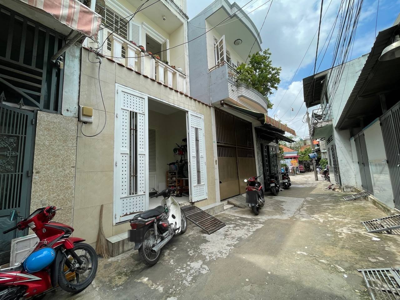 Bán nhà hẻm xe hơi 5m Đường Dương Văn Dương - DT 52m2 (4 x 13)m - 3 tầng