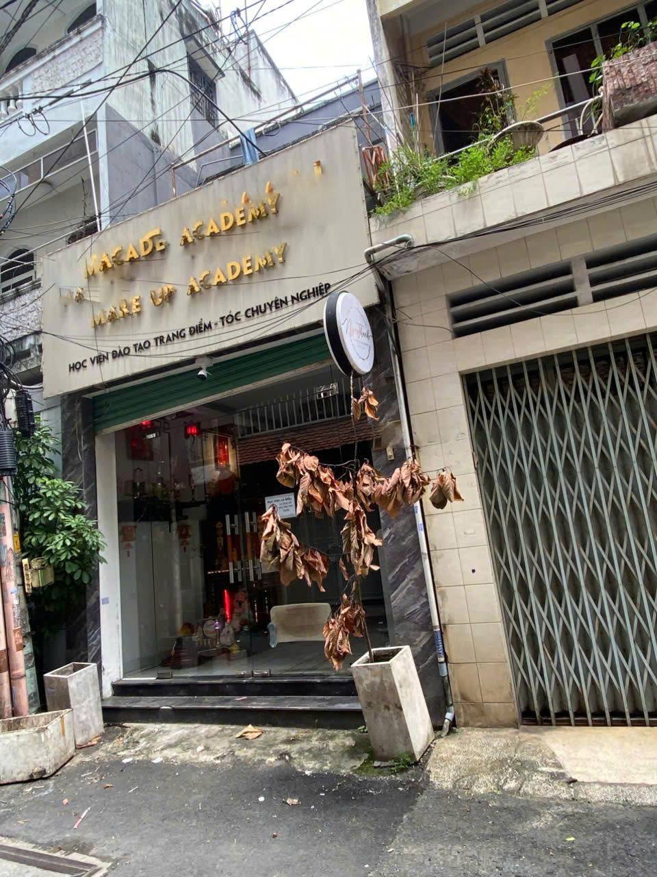 Cần bán Nhà mặt tiền đường Trần Hưng Đạo, Phường Cầu Kho, Diện tích 65m², Giá 16.5 Tỷ