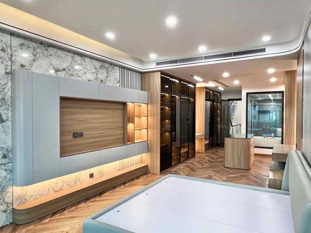 bán nhà 7 tầng, mặt phố Nguyễn Văn Cừ, 1 mặt ngõ, vỉa hè đá bóng, vừa ở vừa kinh doanh 5