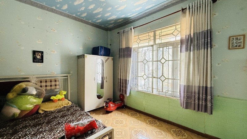 Bán nhà mặt tiền Hiền Vương-công viên nội khu-sổ vuông-ngang 4m-4PN-giá tốt 4