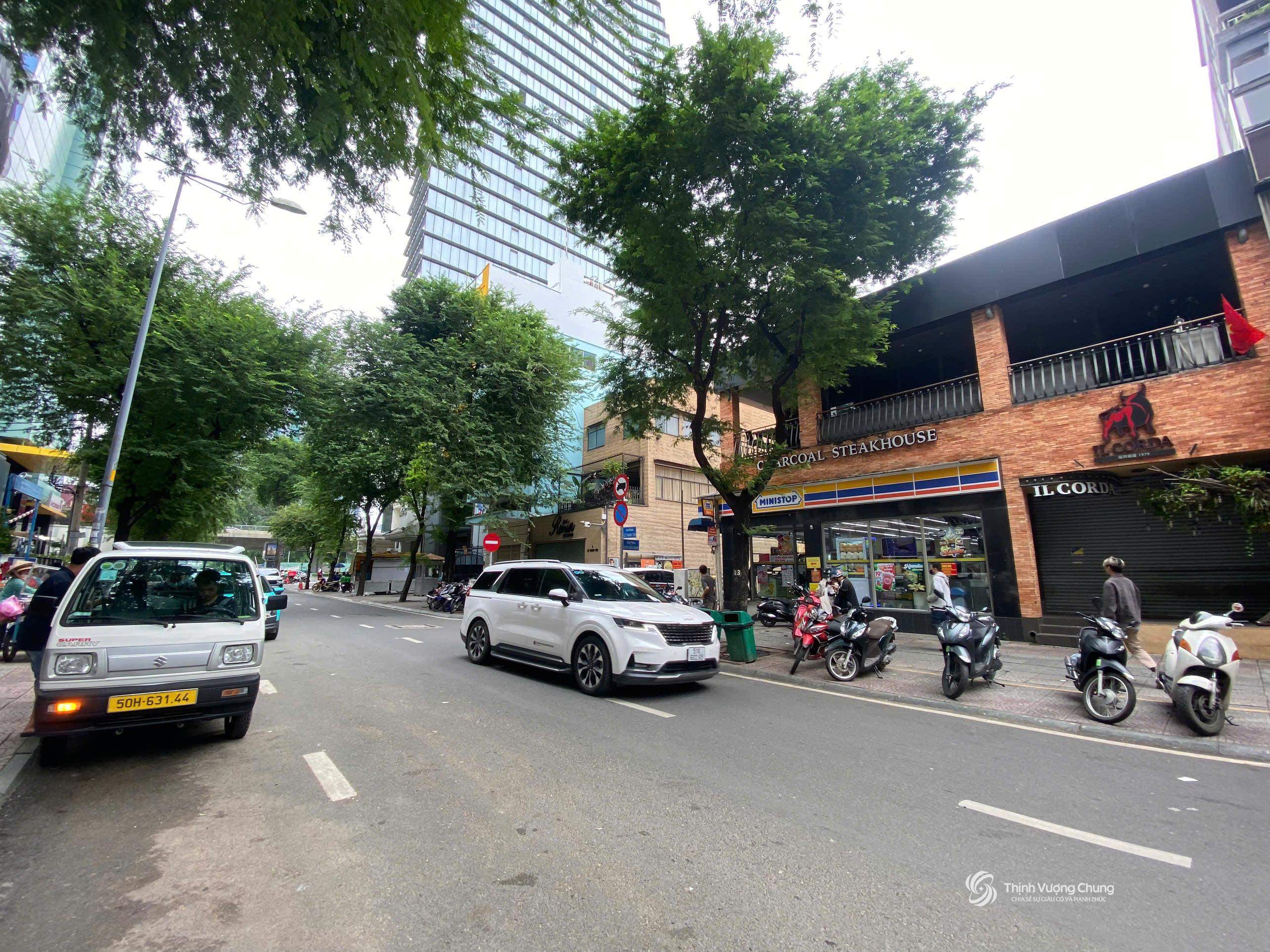 BÁN NHÀ 2 MẶT TIỀN TRUNG TÂM QUẬN 1 – LÊ THÁNH TÔN GÓC NGÔ VĂN NĂM 2