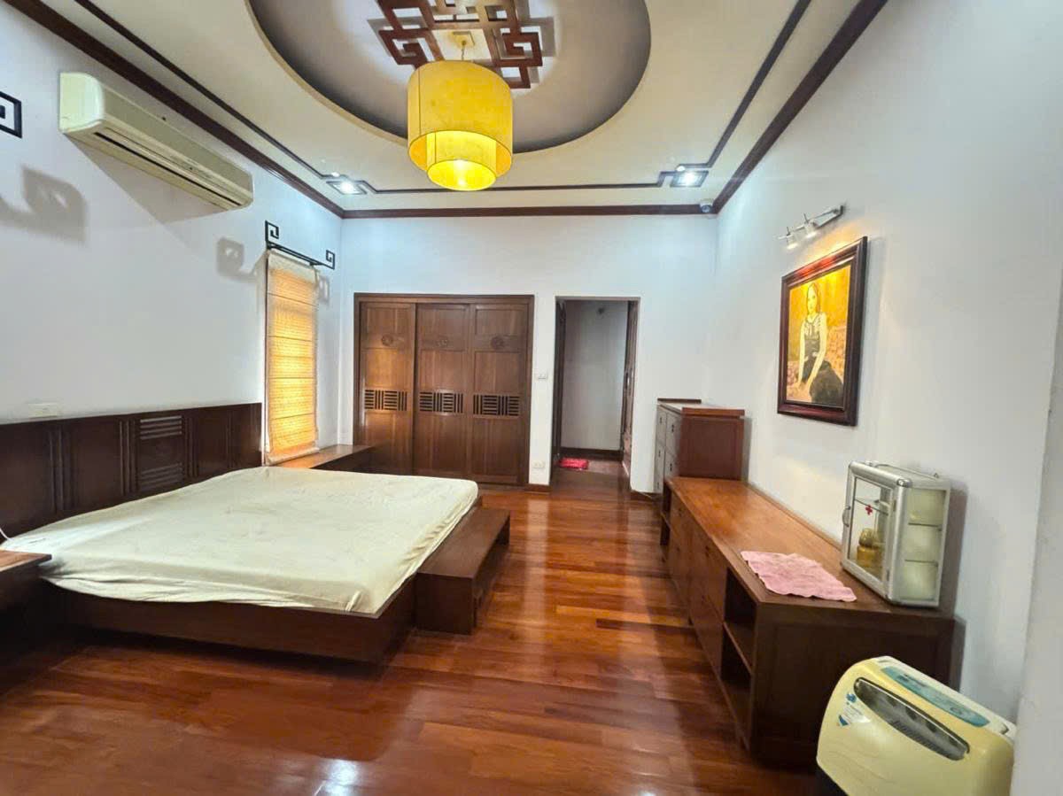 Bán nhà mặt phố Bà Triệu – 74m² x 6 tầng – lô góc – thu nhập 100tr/tháng – chỉ 68 tỷ 4