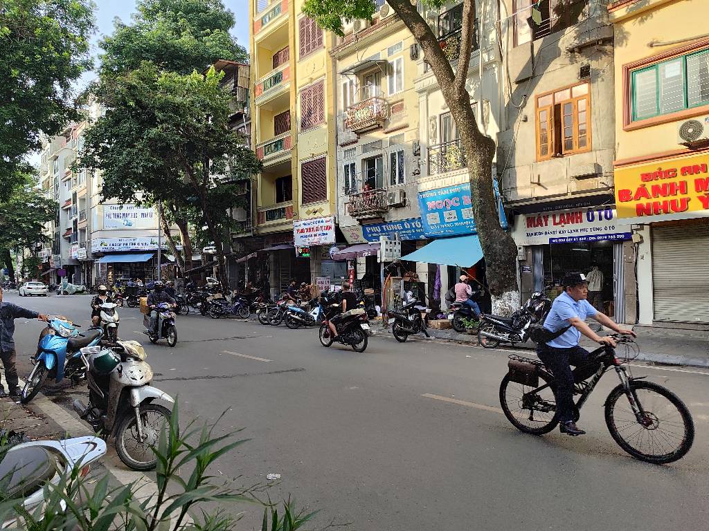 MẶT PHỐ ĐỒNG NHÂN,HAI BÀ TRƯNG 26tỷ 75m HAI MẶT TIỀN,VỪA KINH DOANH VỪA CHO THUÊ 2