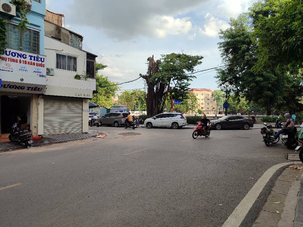 MẶT PHỐ ĐỒNG NHÂN,HAI BÀ TRƯNG 26tỷ 75m HAI MẶT TIỀN,VỪA KINH DOANH VỪA CHO THUÊ 3