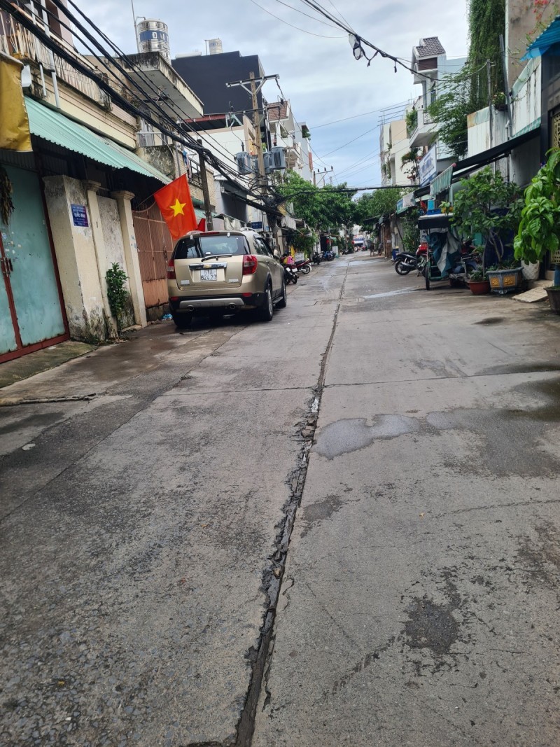 Bán nhà hẻm 6m Thoại Ngọc Hầu-ngang 4.1m-sổ vuông-3 tỷ hơn 2
