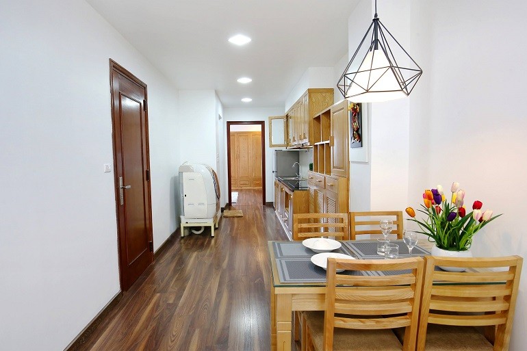 Cho thuê căn hộ 1PN rộng 85m2 tại Kim Mã, Ba Đình, đầy đủ nội thất đẹp, hiện đại 2