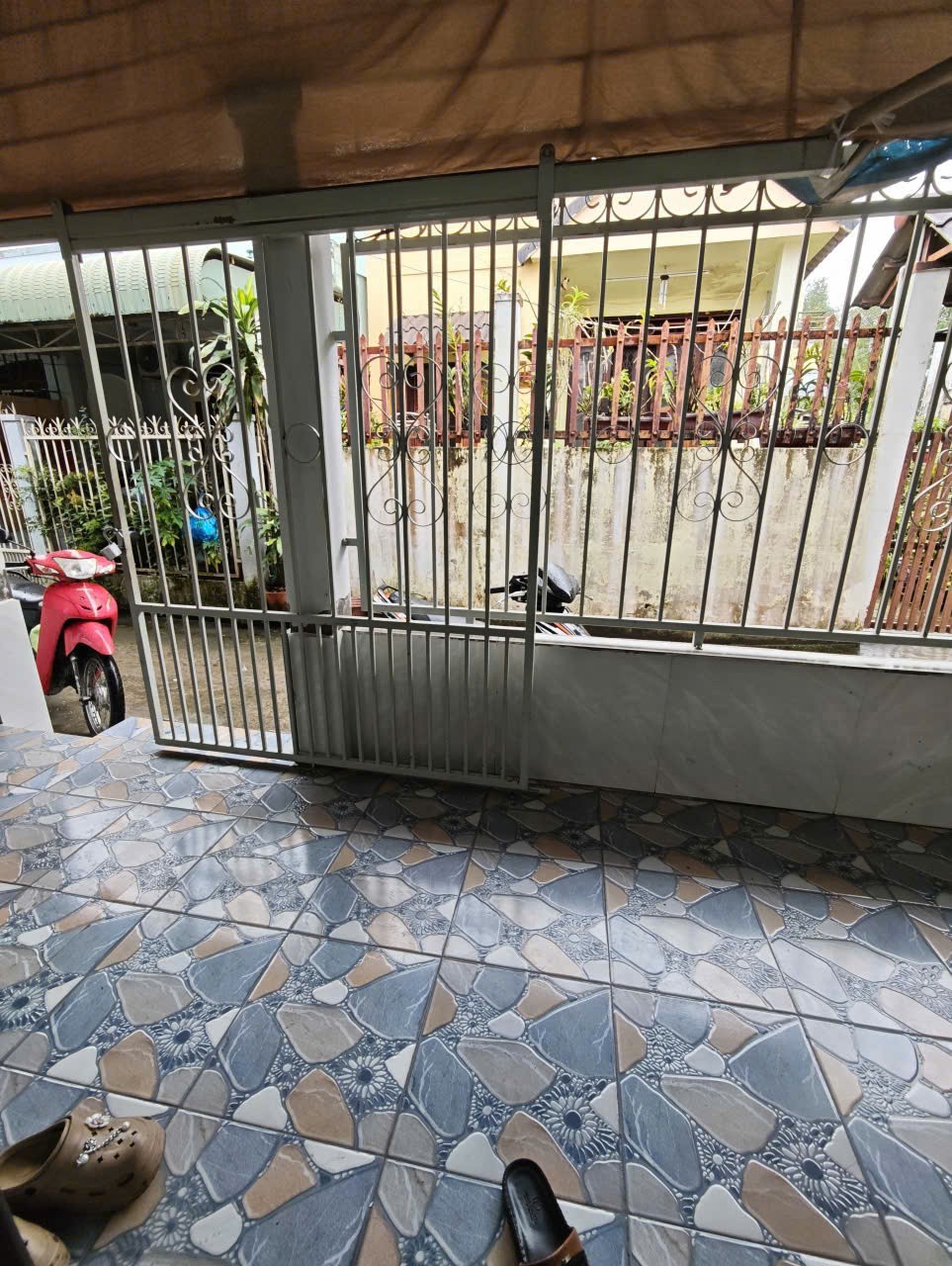 65. Nhà 3,8 triệu 2 phòng ngủ Cồn Khương 2