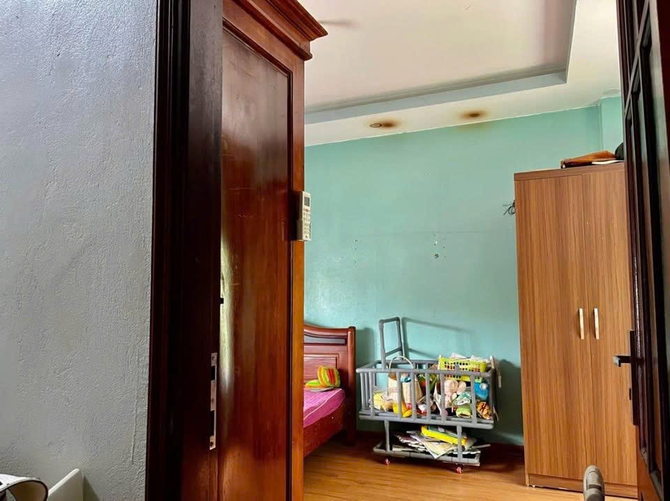 Cho thuê nhà nguyên căn ngõ 87 Láng Hạ, Đống Đa 30m x 4T giá 14tr, ở và kinh doanh 3