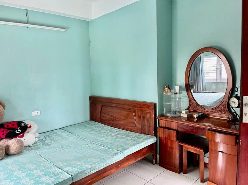Cho thuê nhà nguyên căn ngõ 87 Láng Hạ, Đống Đa 30m x 4T giá 14tr, ở và kinh doanh 5