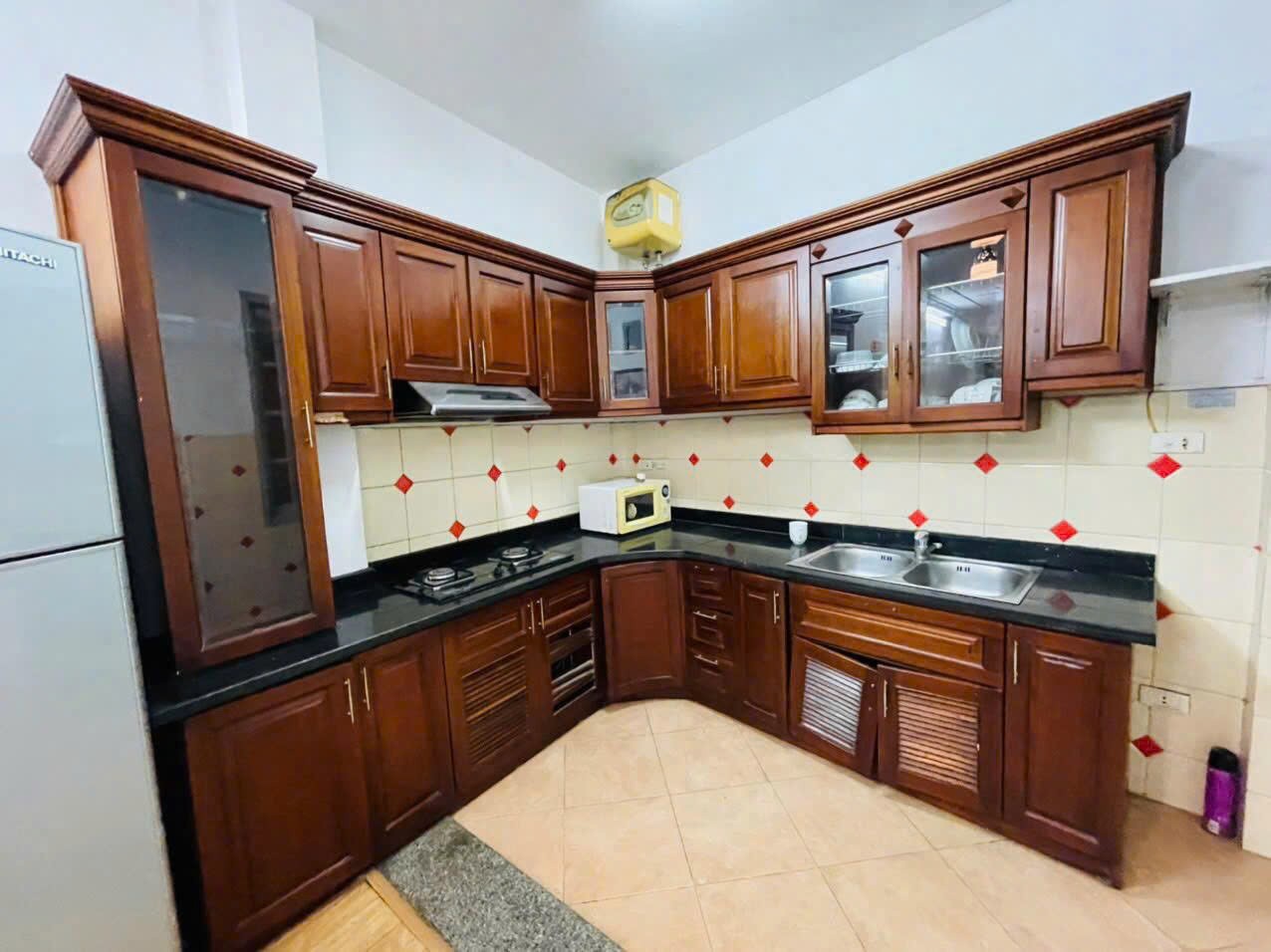 Cần cho thuê nhà ngõ 61 Phùng Chí Kiên, Cầu Giấy  54m x 5T giá 17TR, ngõ ô tô 4