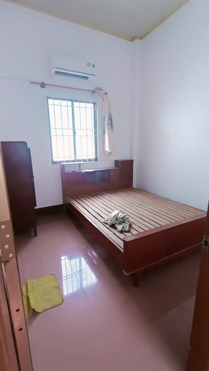 :nhà 7 triệu 3 phòng ngủ có sân đậu ô tô gần bệnh viện Phụ Sản Cần Thơ 4