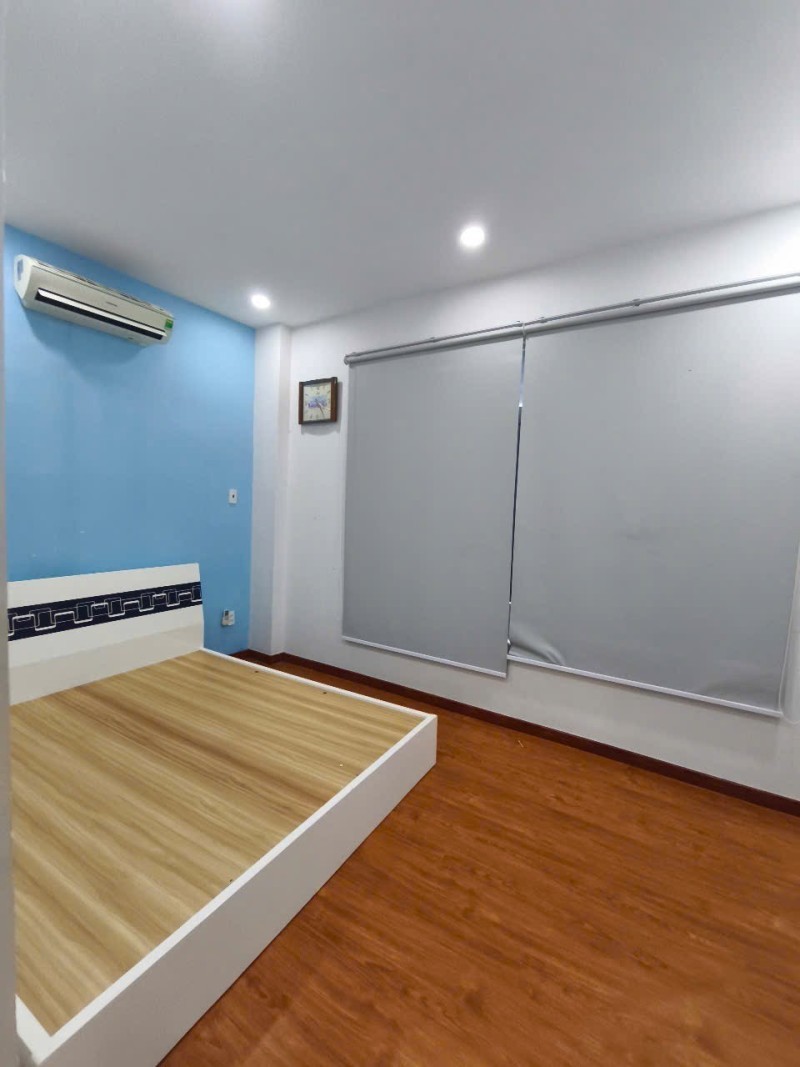 Bán nhà Thoại Ngọc Hầu-ngang 4m-nở hậu-cạnh Big C-4 tỷ hơn 3