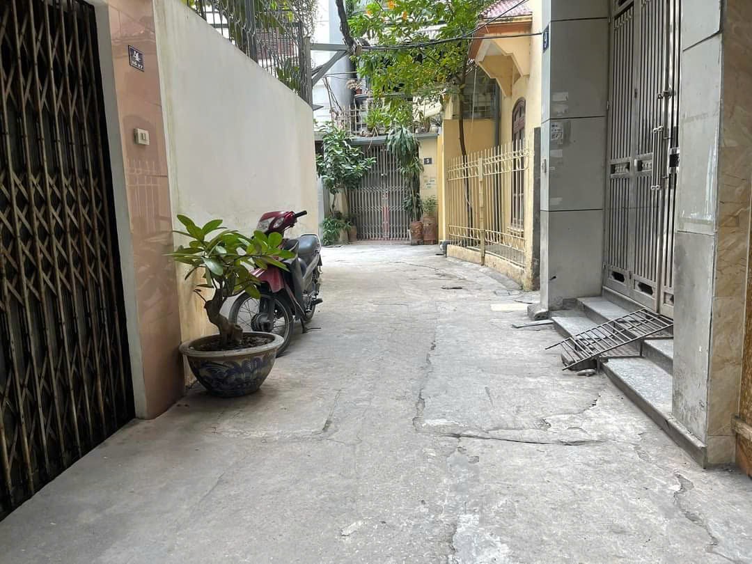 Cho thuê nhà nguyên căn ngõ 260 Cầu Giấy - Quan Hoa 46m x 4T, 5PN giá 19 triệu 4
