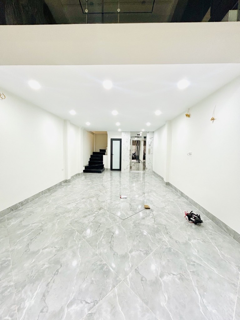 Cần bán Nhà mặt tiền đường Tân Mai, Phường Tân Mai, Diện tích 90m², Giá 25 Tỷ
