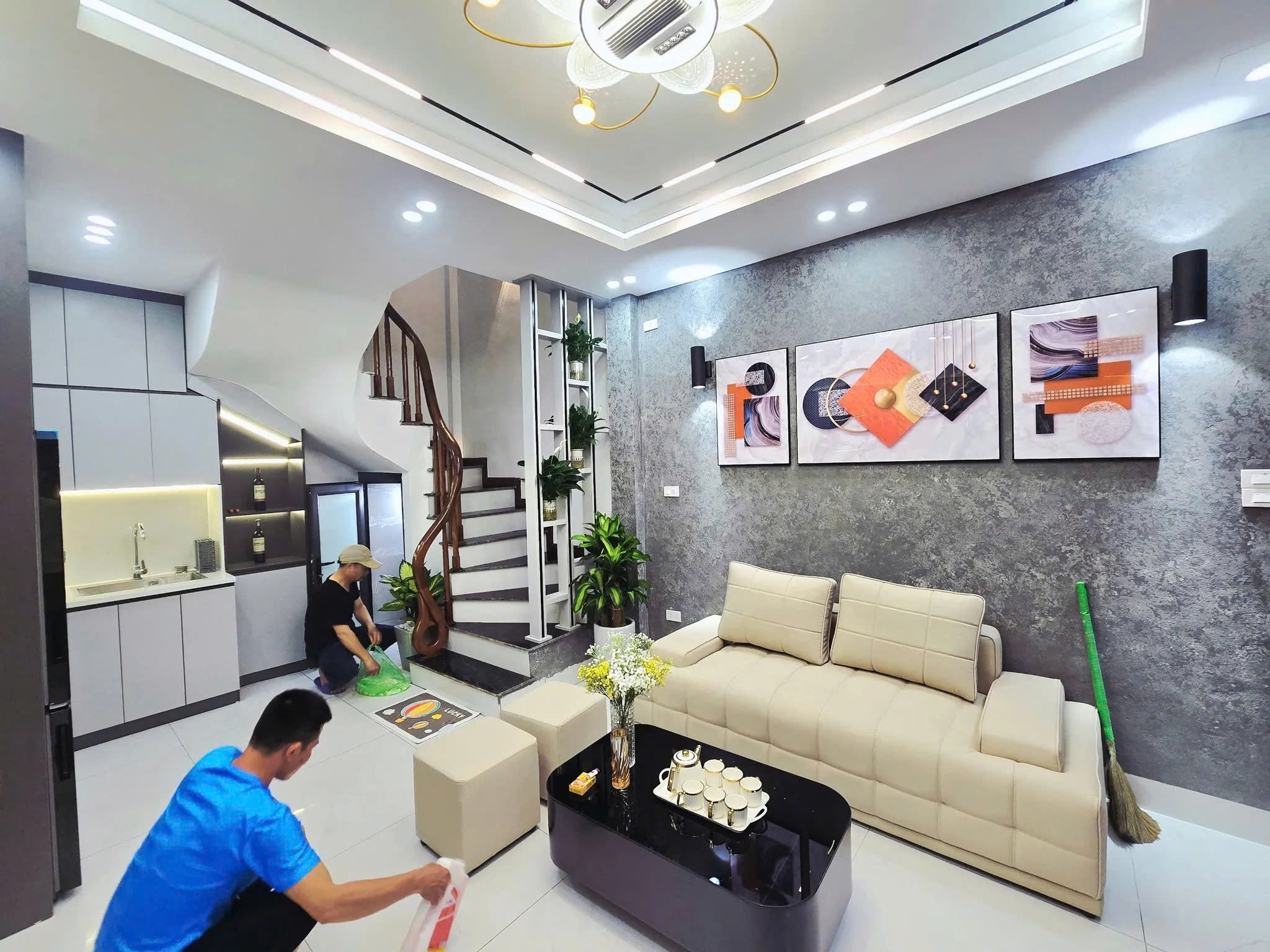 Bán Nhà Dương Văn Bé 23/26m2. 4 tầng. mặt tiền 3.8m. giá 5.9 tỷ Hai Bà Trưng Hà Nội 2