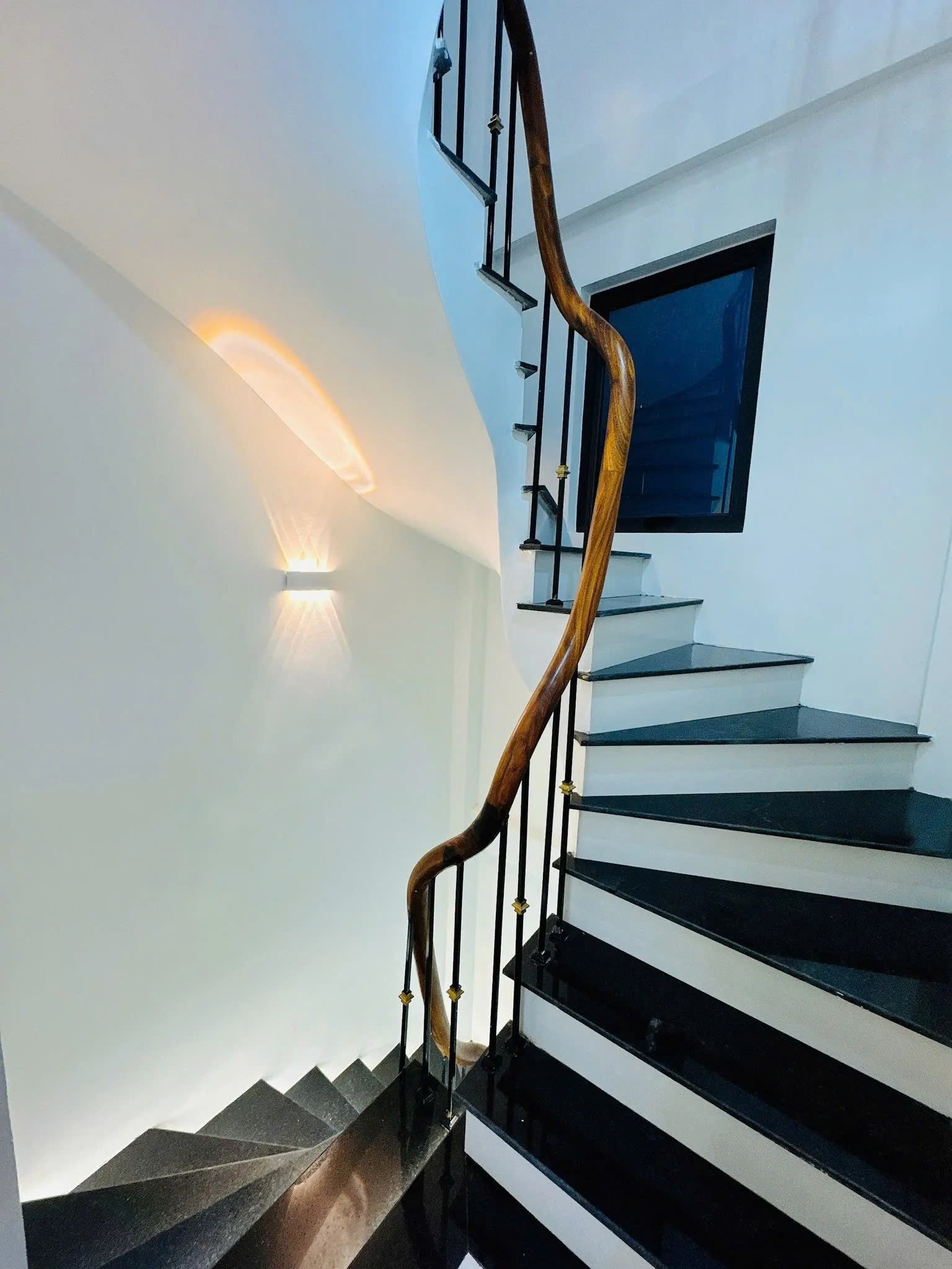 Bán Nhà An Sơn Trương Định 24/28m2. 4 tầng. mặt tiền 2.7m. giá 5.89 tỷ Hai Bà Trưng Hà Nôi 2