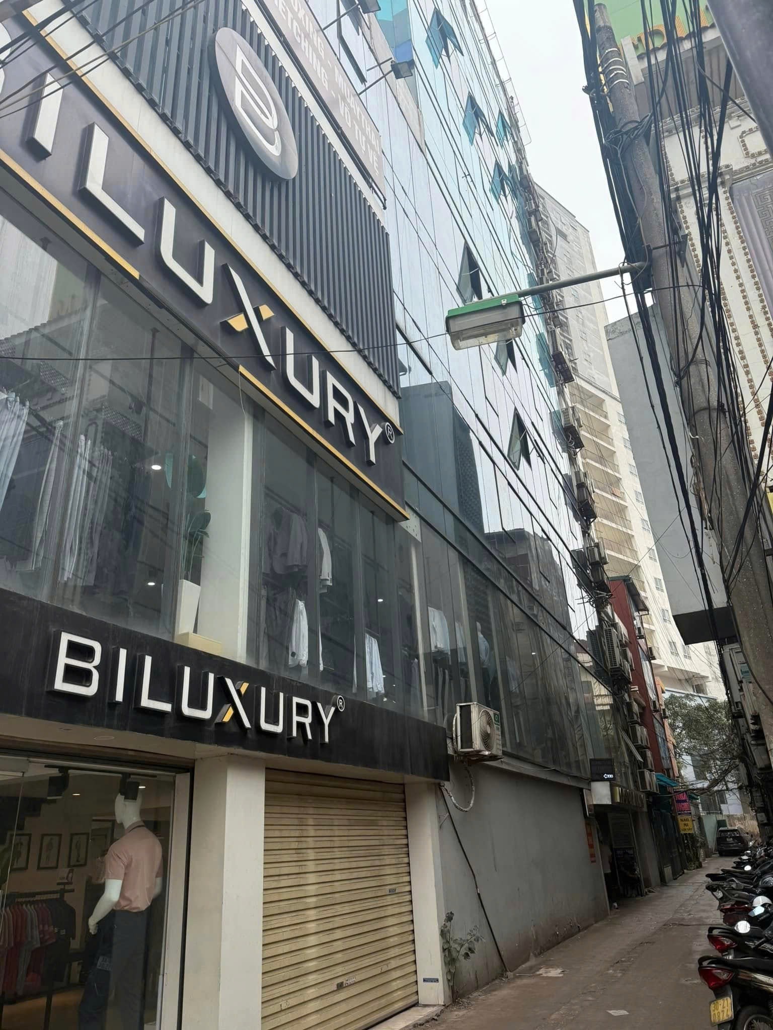 Tòa nhà MP Nguyễn Trãi 188m² 11 tầng mặt tiền 9.4m d.thu 5,5 tỷ/năm – chỉ 103 tỷ 2