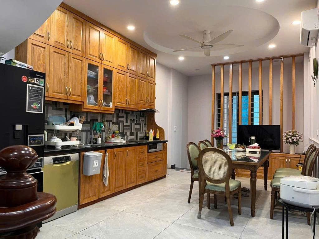 Cần bán Nhà mặt tiền đường Tam Trinh, Phường Mai Động, Diện tích 60m², Giá 12 Tỷ 3