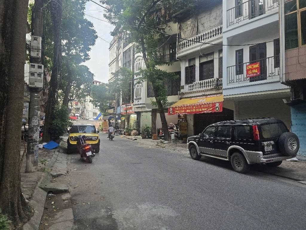 Cần bán Nhà mặt tiền đường Kim Đồng, Phường Giáp Bát, Diện tích 56m², Giá 25.5 Tỷ 5