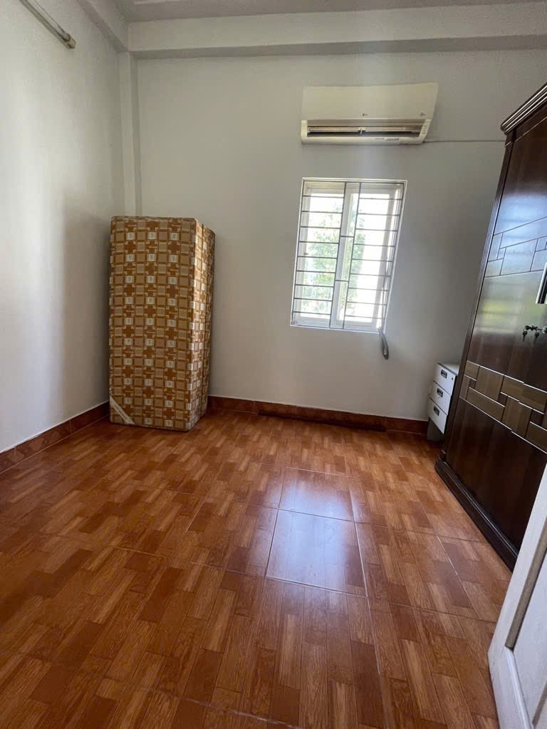 Cần bán Nhà mặt tiền đường Hoàng Mai, Phường Trần Phú, Diện tích 32m², Giá 7.45 Tỷ 2
