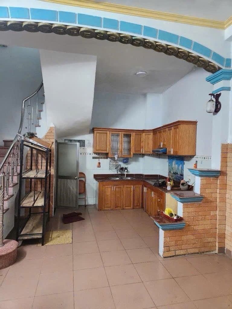 Cần bán Nhà mặt tiền đường Hoàng Mai, Phường Hoàng Văn Thụ, Diện tích 34m², Giá 7.7 Tỷ