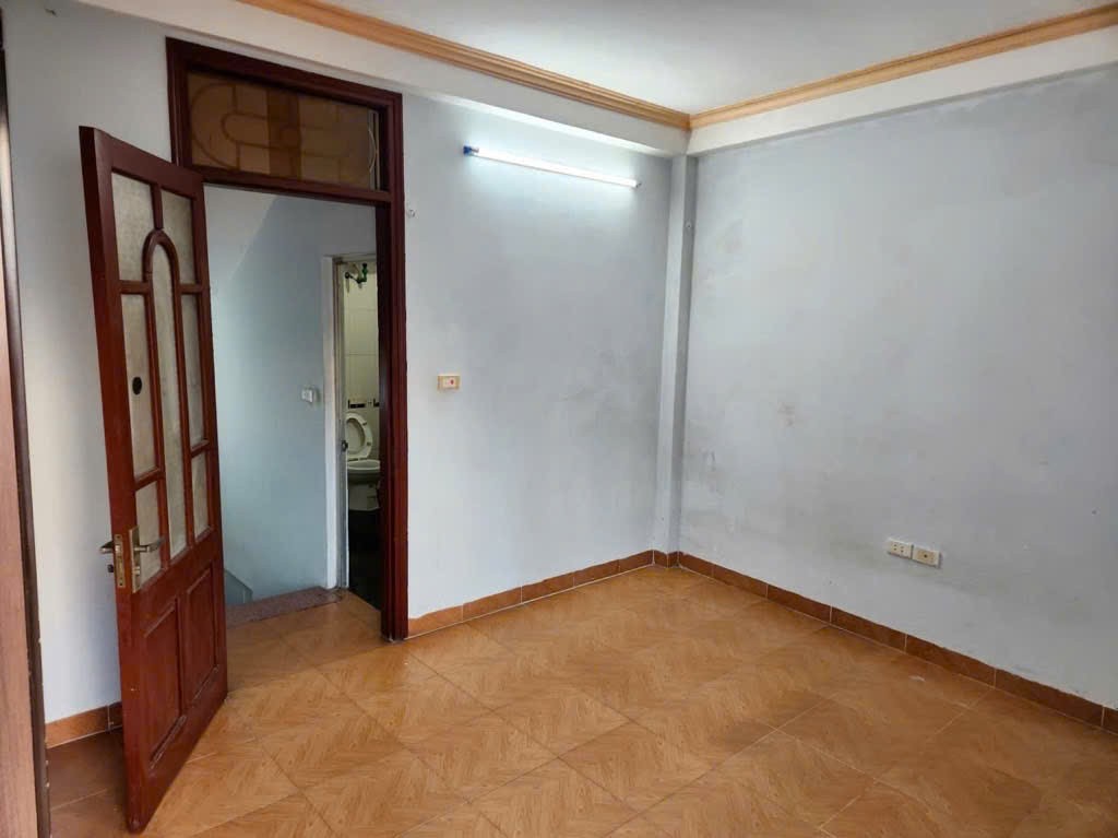 Cần bán Nhà mặt tiền đường Hoàng Mai, Phường Hoàng Văn Thụ, Diện tích 34m², Giá 7.7 Tỷ 3