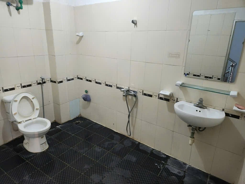 Cần bán Nhà mặt tiền đường Hoàng Mai, Phường Hoàng Văn Thụ, Diện tích 34m², Giá 7.7 Tỷ 5