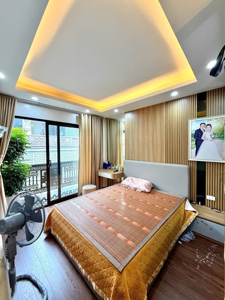 Cần bán Nhà mặt tiền đường Nguyễn Chính, Phường Tân Mai, Diện tích 48m², Giá 15.9 Tỷ 3