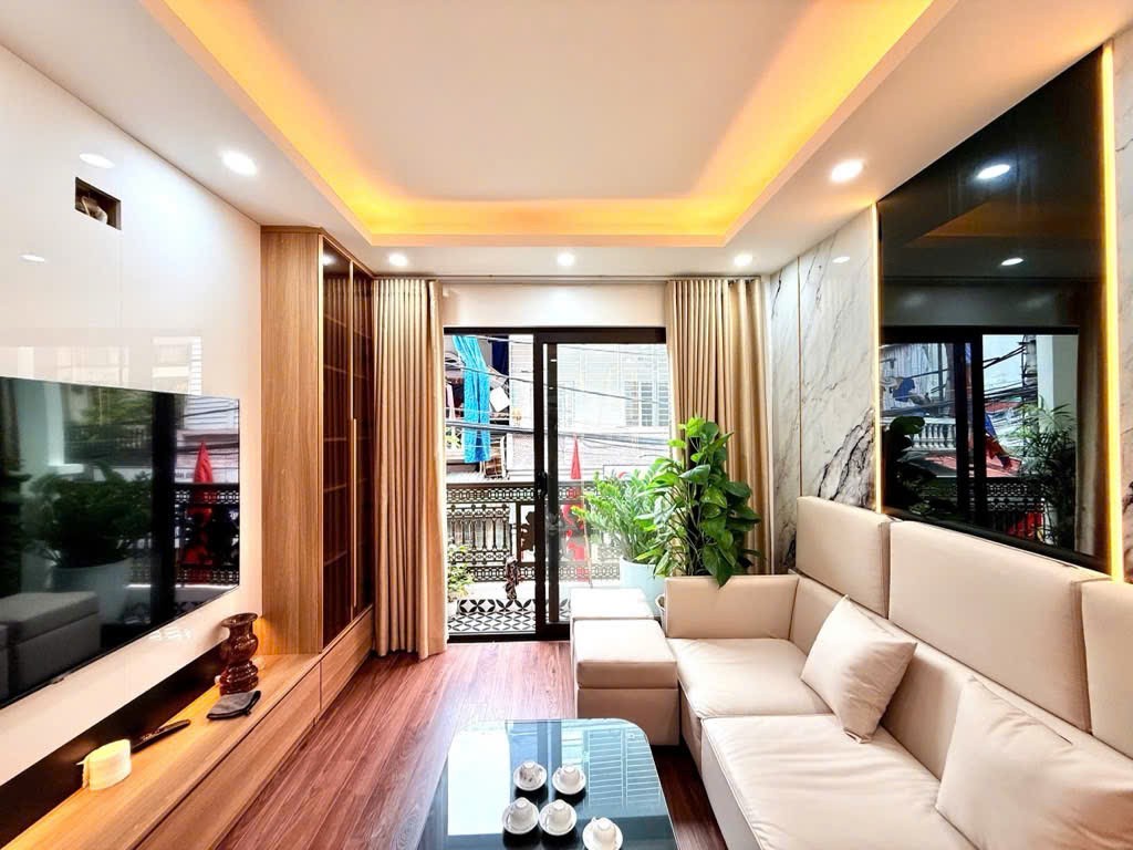 Cần bán Nhà mặt tiền đường Nguyễn Chính, Phường Tân Mai, Diện tích 48m², Giá 15.9 Tỷ 4
