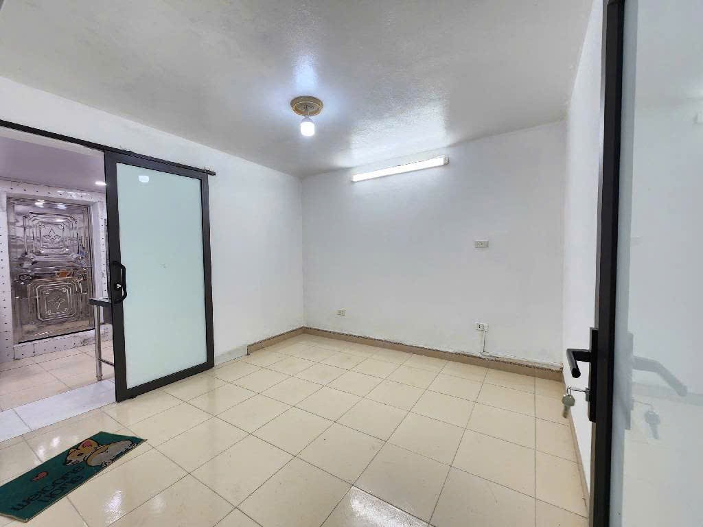 Cần bán Nhà mặt tiền đường Quỳnh Mai, Phường Quỳnh Mai, Diện tích 85m², Giá 4.95 Tỷ
