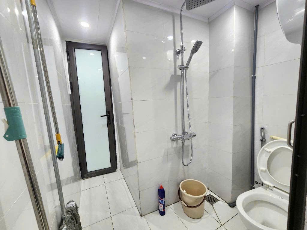 Cần bán Nhà mặt tiền đường Quỳnh Mai, Phường Quỳnh Mai, Diện tích 85m², Giá 4.95 Tỷ 5